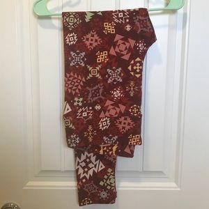 LuLaRoe printed red TC leggings